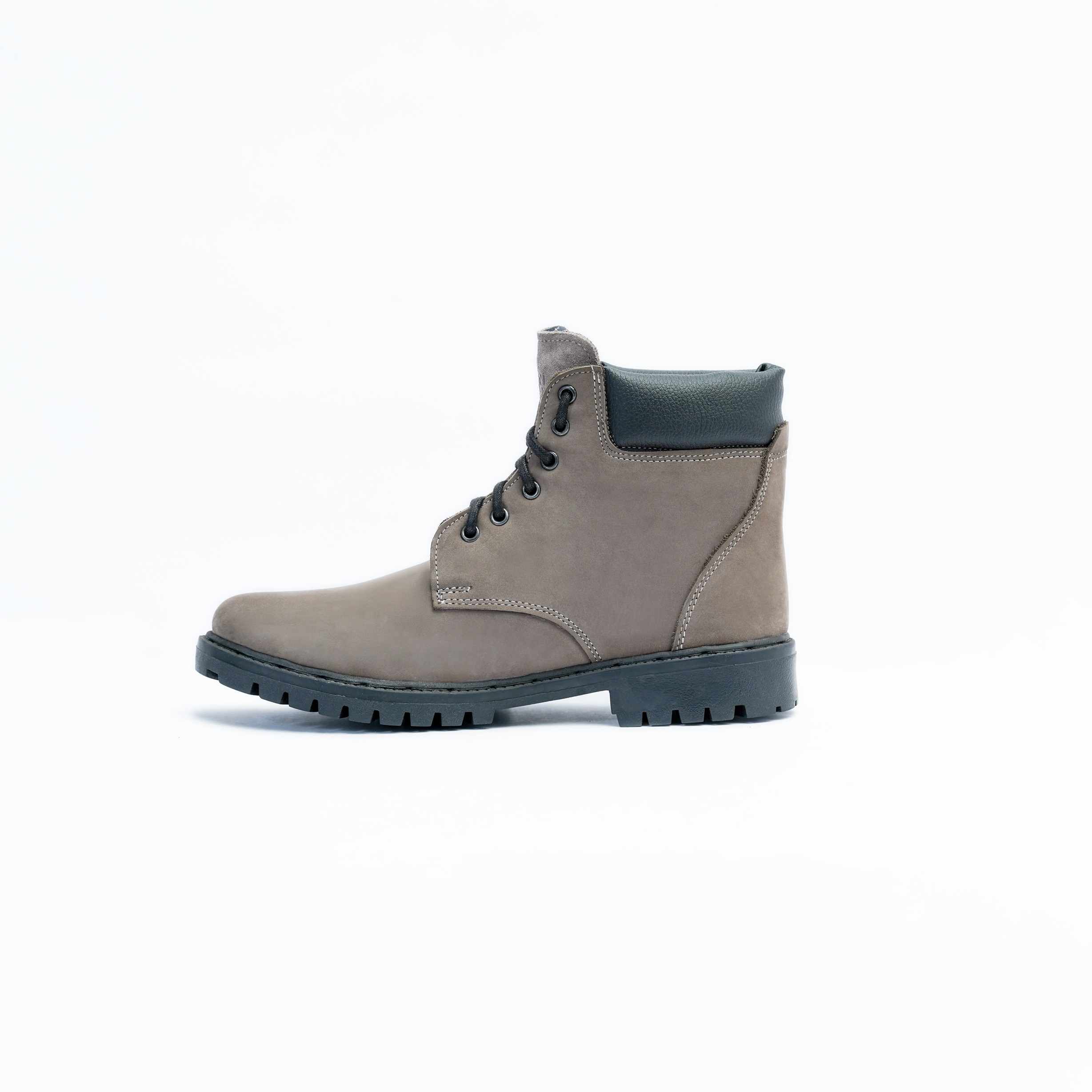 Men's Casual Lace Up High Ankle Boot with Textured Grip Image 3