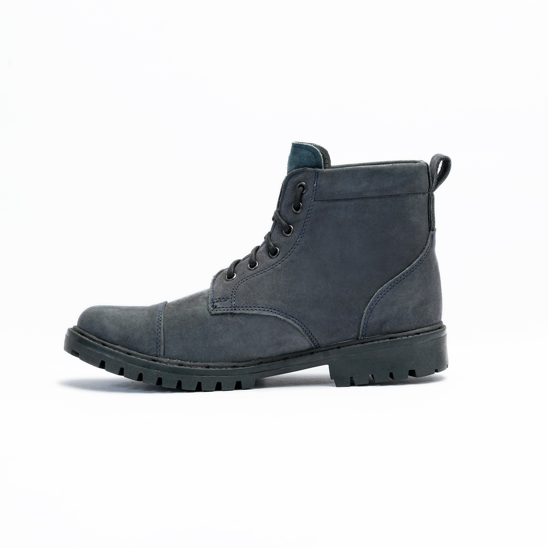 Men's Casual Lace Up Ankle Boot with Textured Grip and Reinforced Toe Panel Image 5