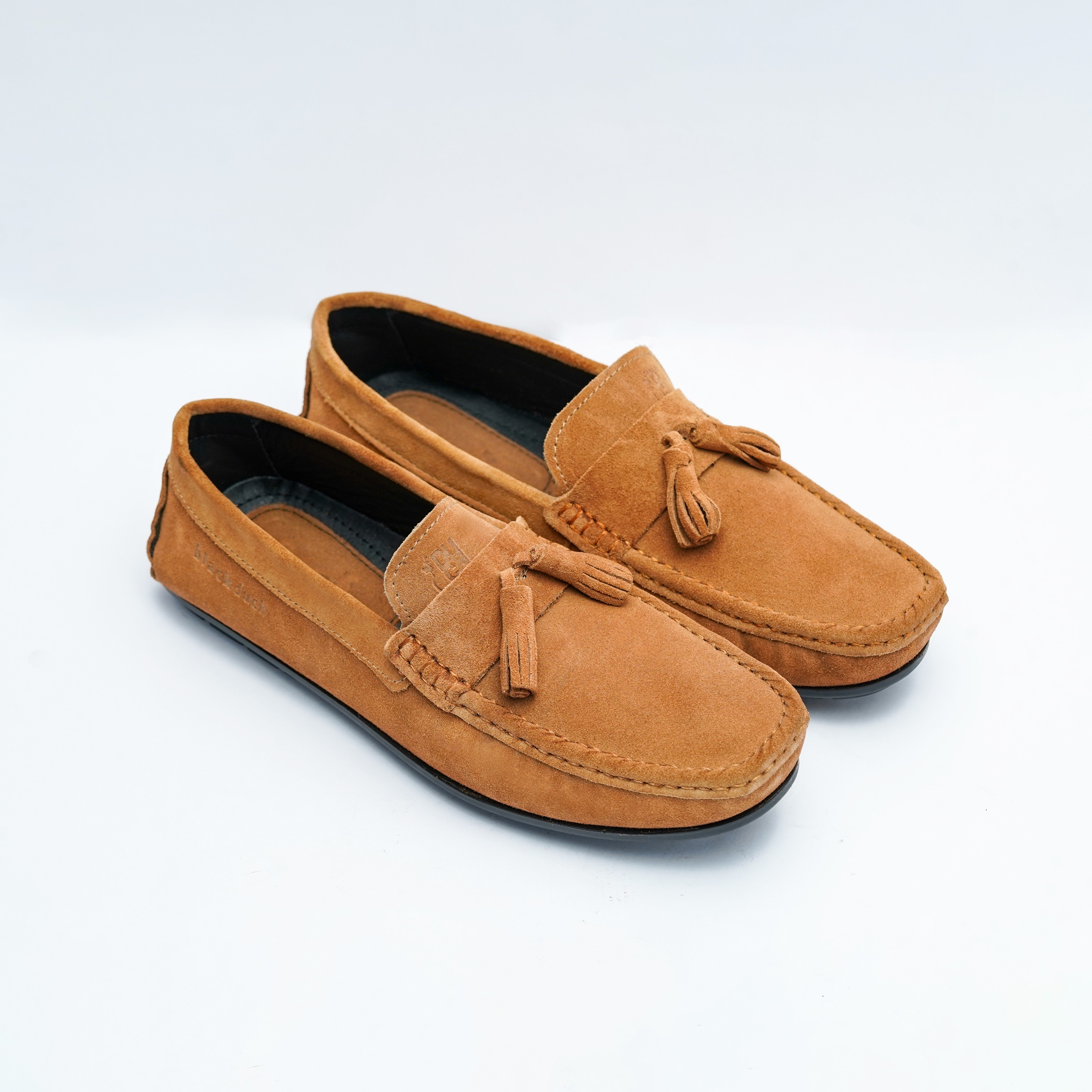 Men's Casual Tan Tassel Loafer Image 3